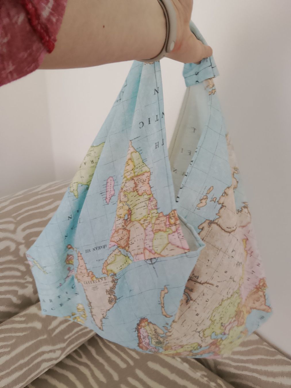 Borse da donna: Handgemachte Knotentasche mit Weltkarten-Muster, neu! – Nuovo (secondo la descrizione) da Bellikon venduto da MellonCollieMitTwint 2