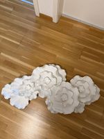 Wanddeko Blumen in Weiss und Gold
