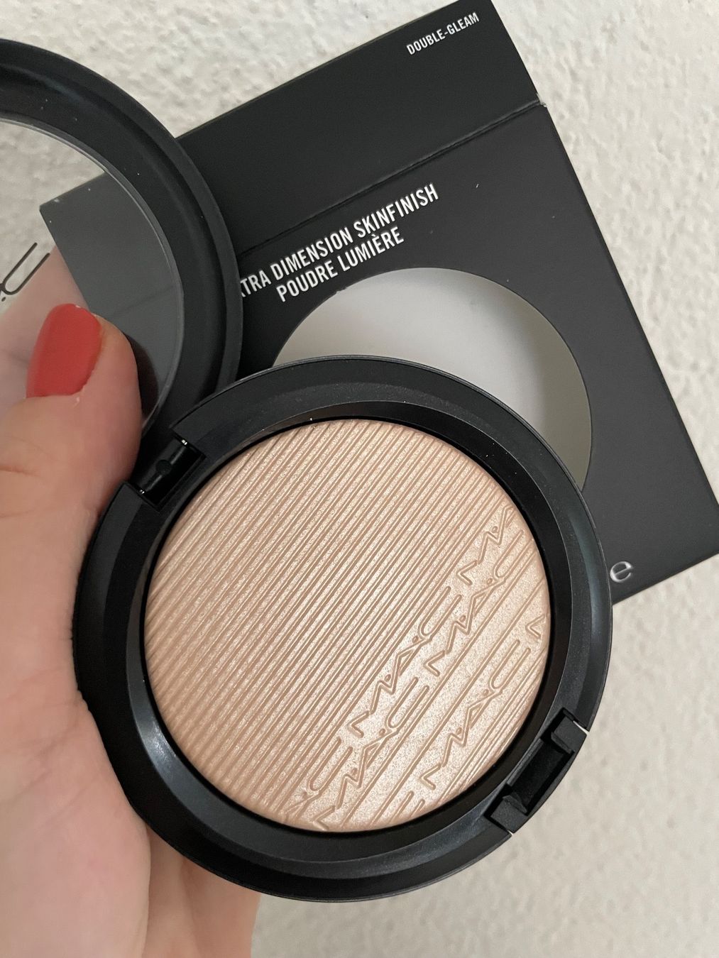 Mac Cosmetics Make-up: MAC DOUBLE-GLEAM HIGHTLIGHTER,LADENPREIS CHF42.-, NEU – Nuovo e nell'imballaggio originale da Zürich venduto da deruja