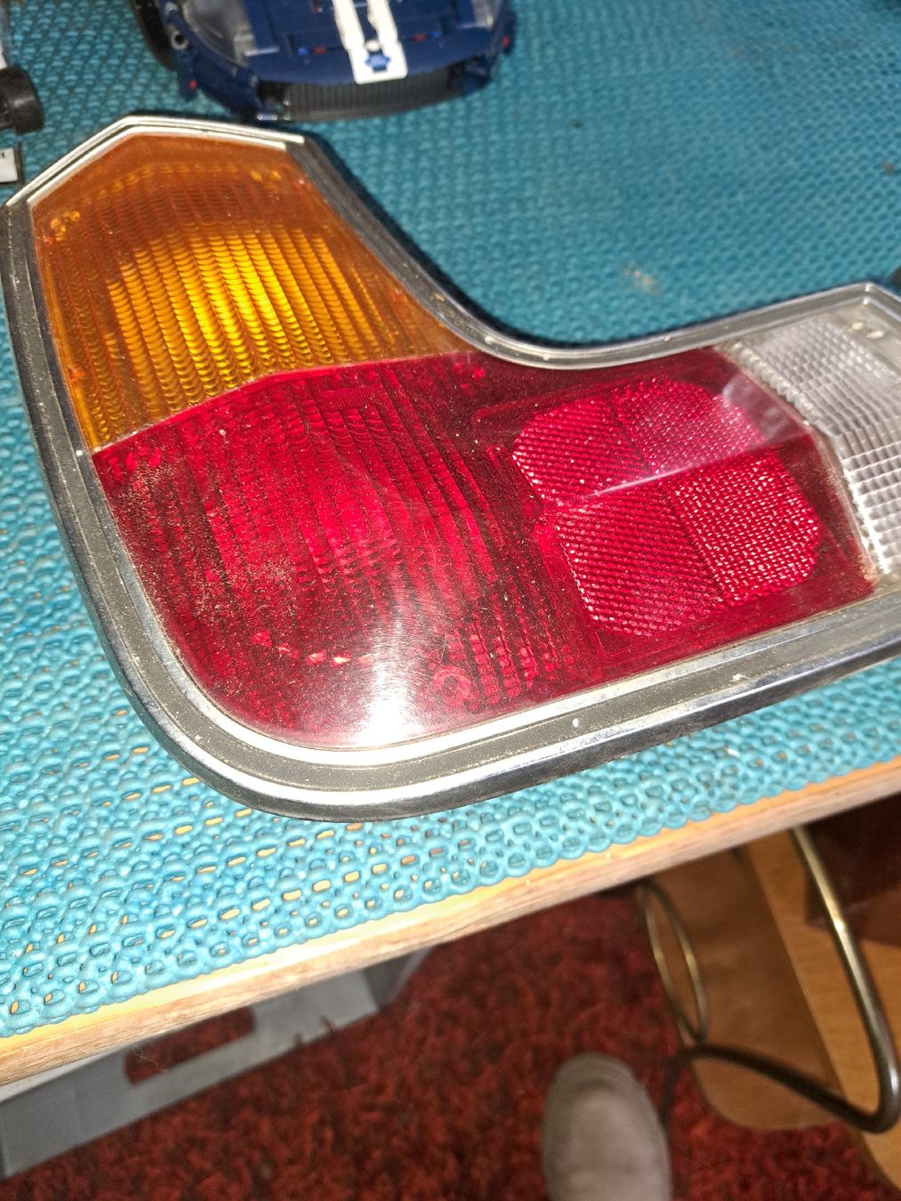 Tutti pezzi di ricambio auto: Oldtimer Rückleuchten Paar, vermutlich Triumph,  Chriysler – Usato da Kölliken venduto da Upcycling-by-Mc-TAM 1