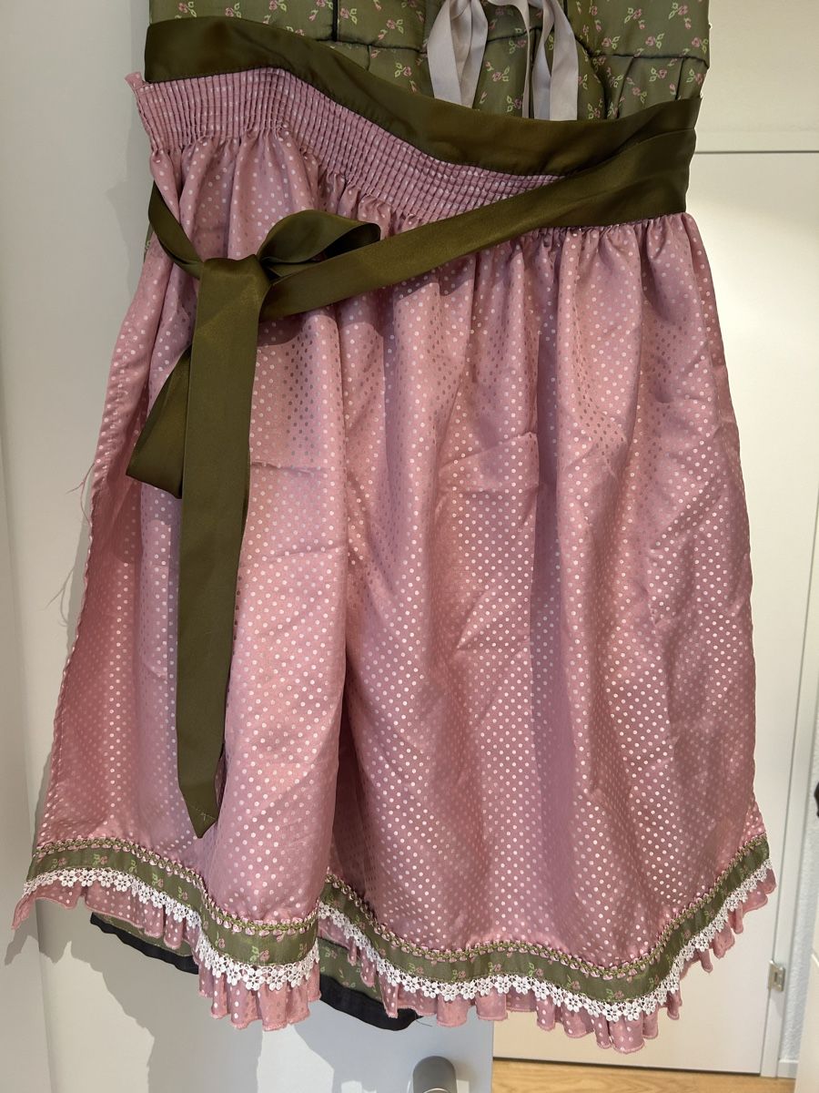 Krüger Kleider: Dirndl Krüger Grösse 42 Rocklänge 50cm – Gebraucht aus Zug von jvd_j6gs 1