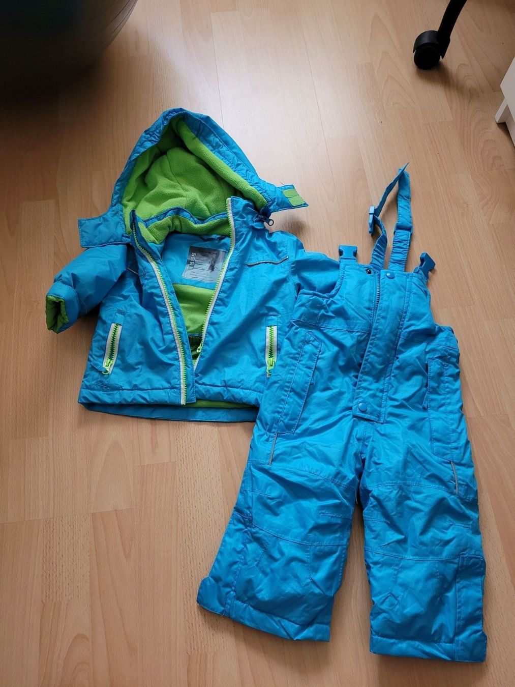 Ensembles: Ski Anzug – D'occasion à Inwil par Flower2325