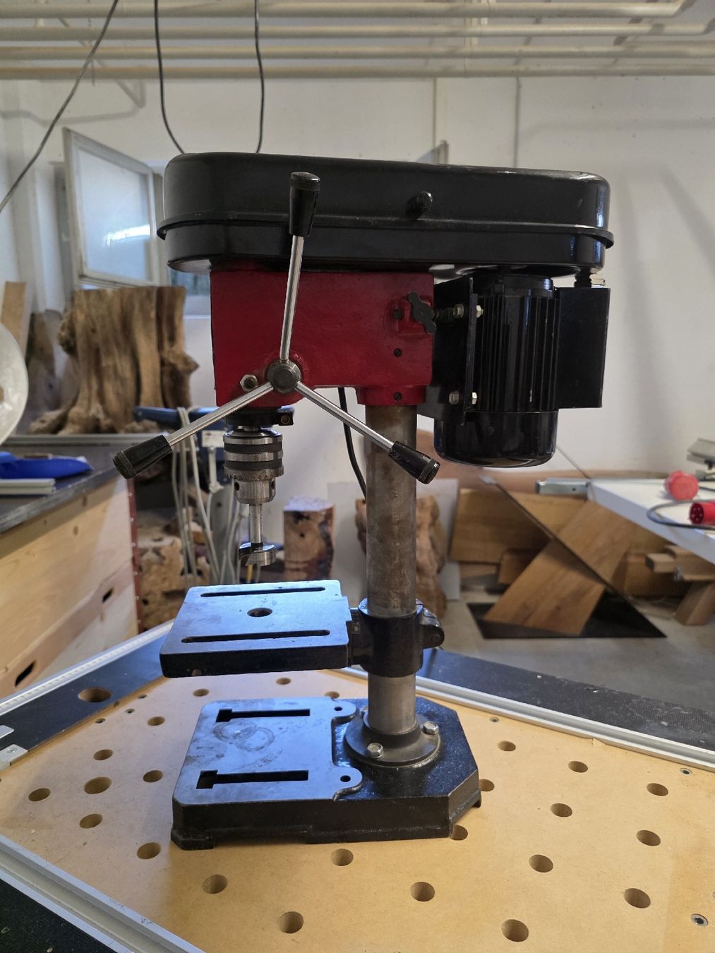 Perceuses: Ständerbohrmaschine mit Motor – D'occasion à Ostermundigen par Sera.P 3