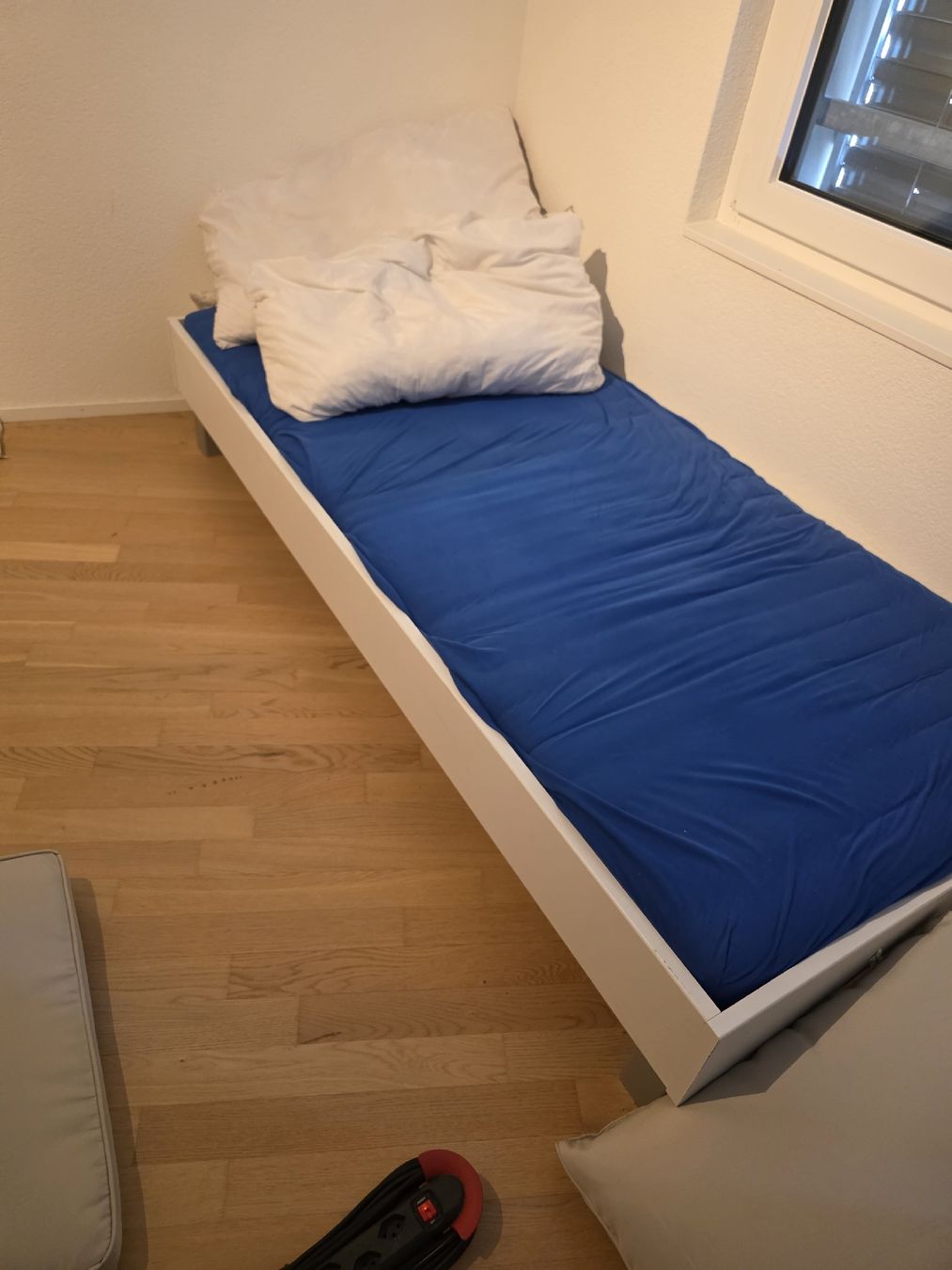 Ikea Lits: Einzelbett – D'occasion à Gossau SG par rao_qx2l
