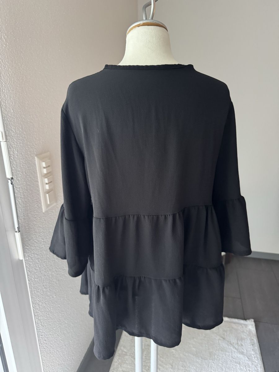 Tuniche: Schwarzer Tunika mit Rüschen & Spitze Gr. 38 – Nuovo (secondo la descrizione) da Olten venduto da bir_k96n 3
