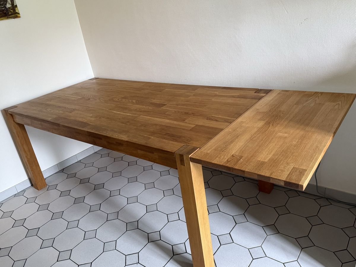 Tavoli: Table en bois massif, style moderne, parfait pour – Usato da Payerne venduto da popo04 2