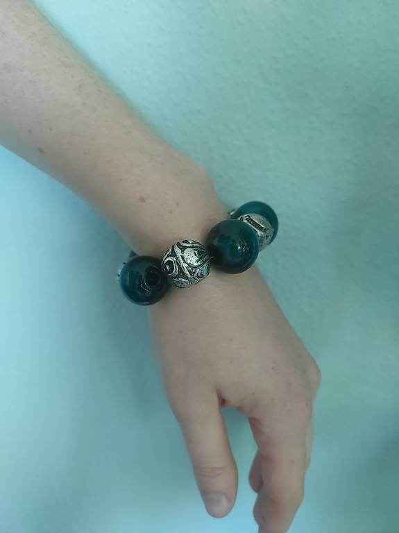 Bracciali & Braccialetti: Armband mit Glasperlen und Metallmurmeln – Usato da Winterthur venduto da jellybean07 3
