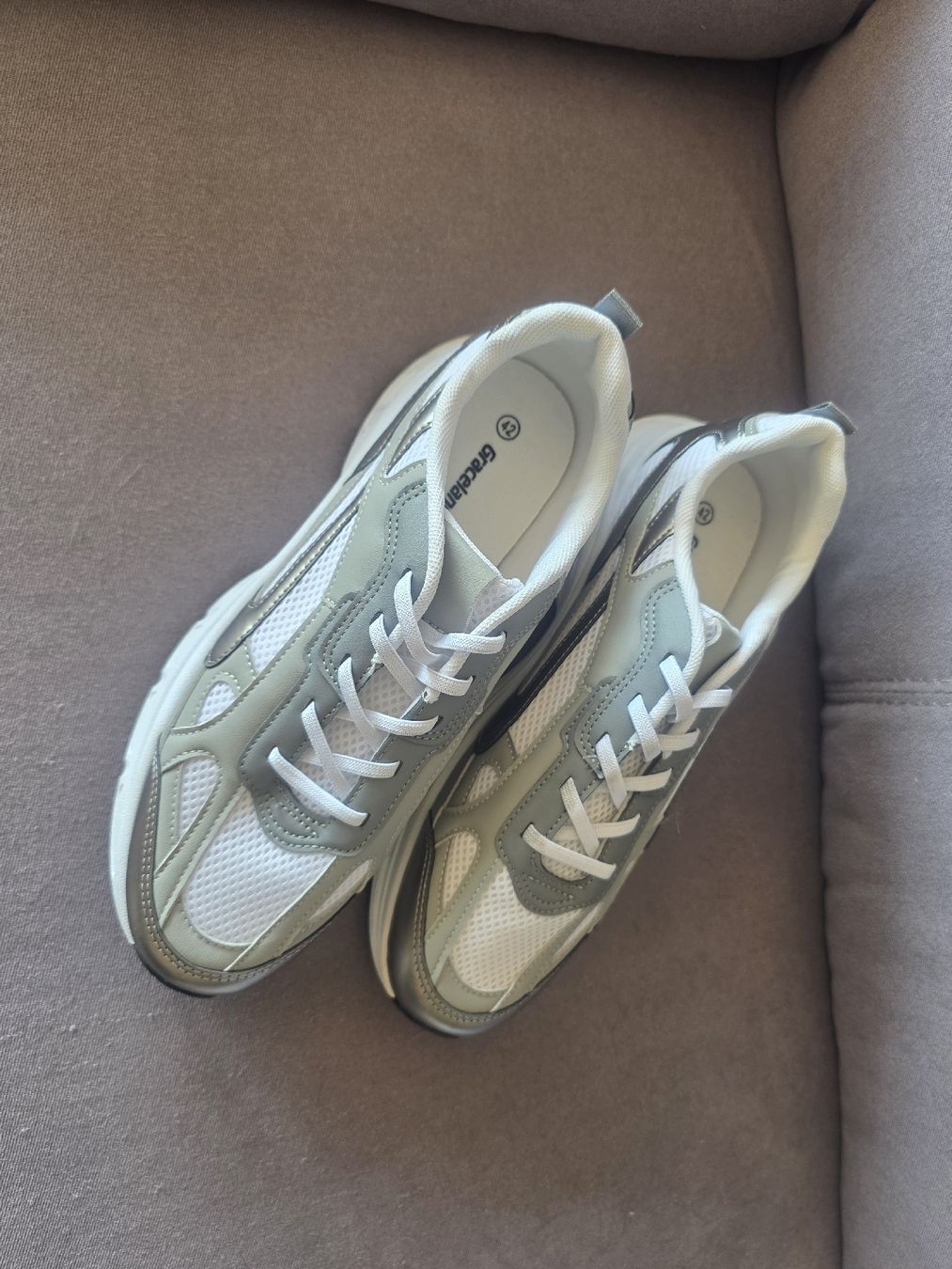 Damenschuhe: Schuhpacket 41/42 – Neu (gemäss Beschreibung) aus Wichtrach von Mtabea 5