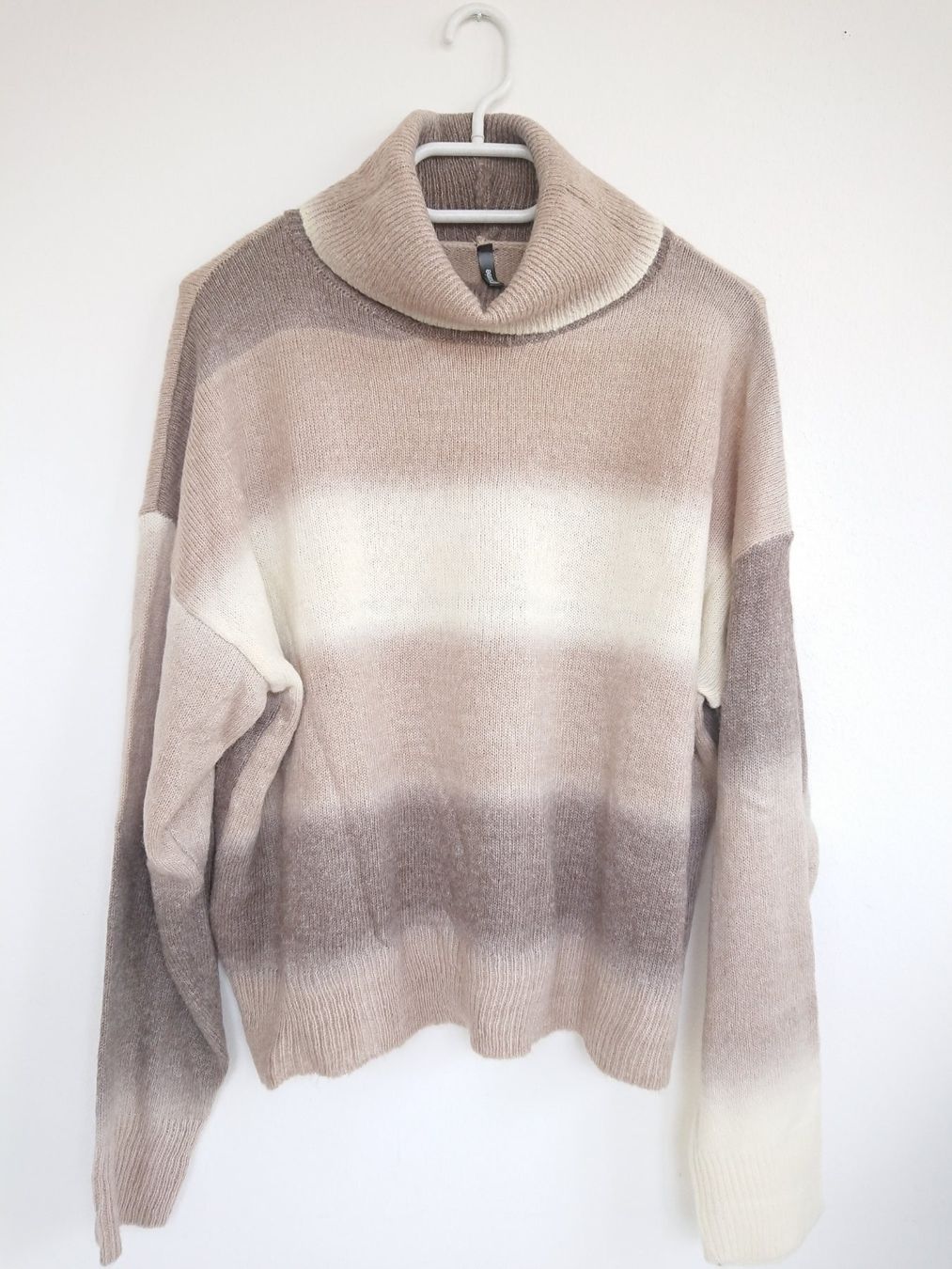 Maglioni & Felpe: Damen Rollkragen Pullover Chicorée Gr. L - Wie neu – Usato da Hallau venduto da CHACLA
