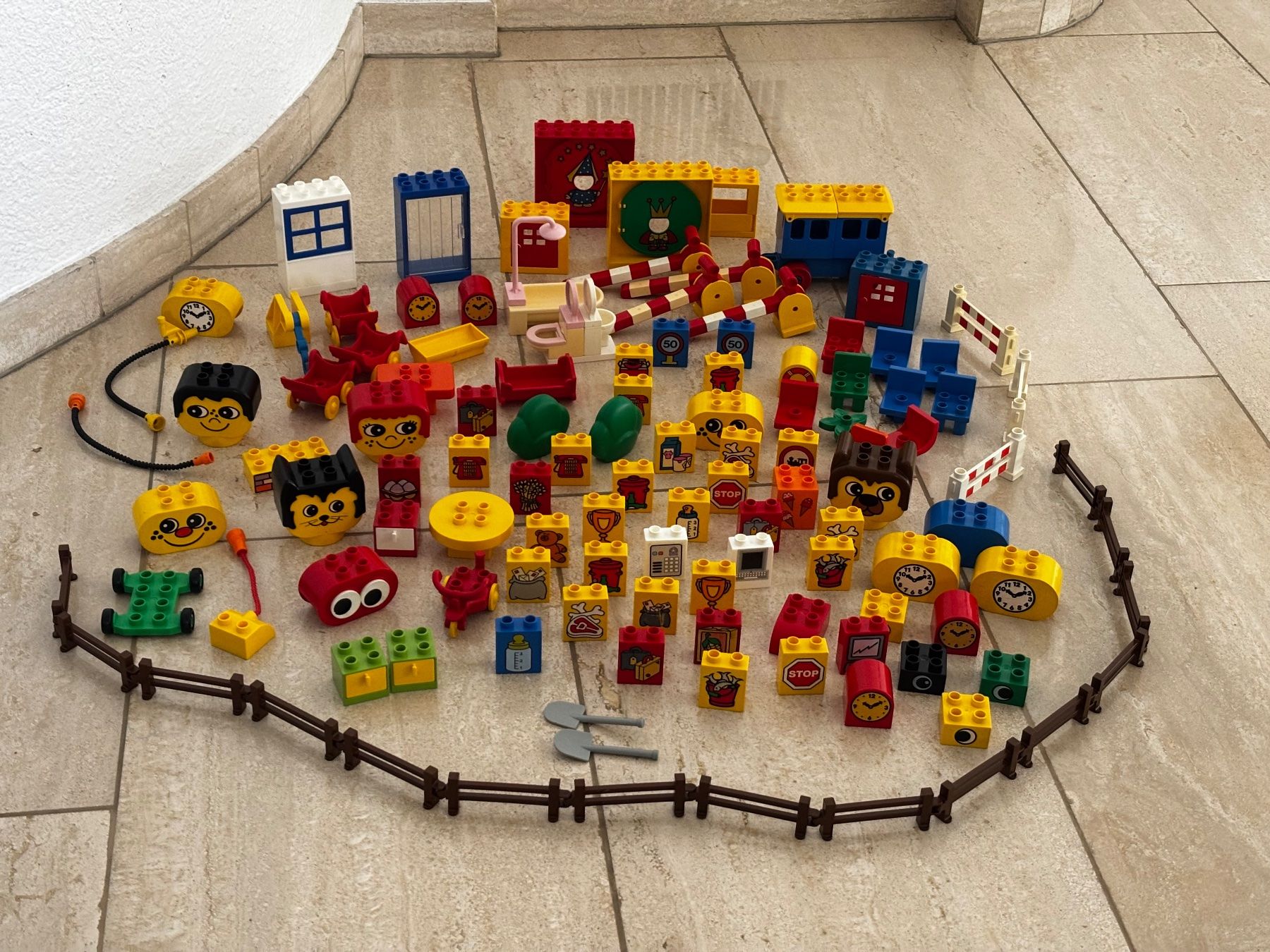 Giocattoli: LEGO Duplo Diverse Zubehörteile – Usato da Mönchaltorf venduto da Mawal 3