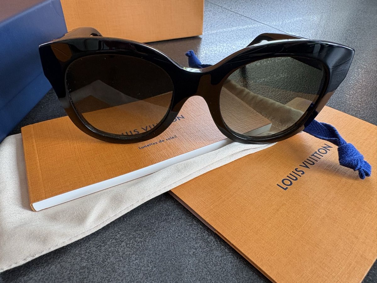 Louis Vuitton Occhiali & Lenti: Louis Vuitton Sonnenbrille neu – Nuovo e nell'imballaggio originale da Fehren venduto da Frischki 1