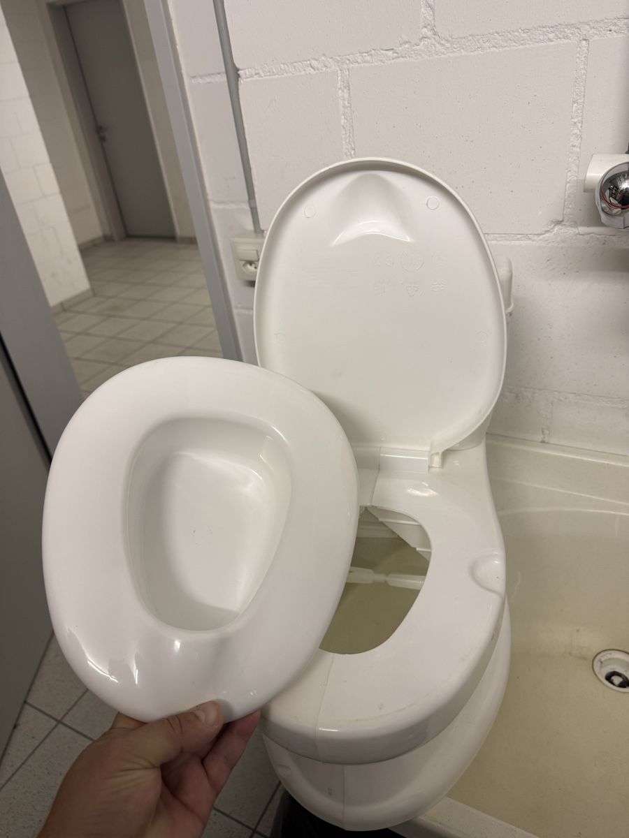 WC: Kindertoilette – D'occasion à Unterentfelden par Anton_Udovcic 2