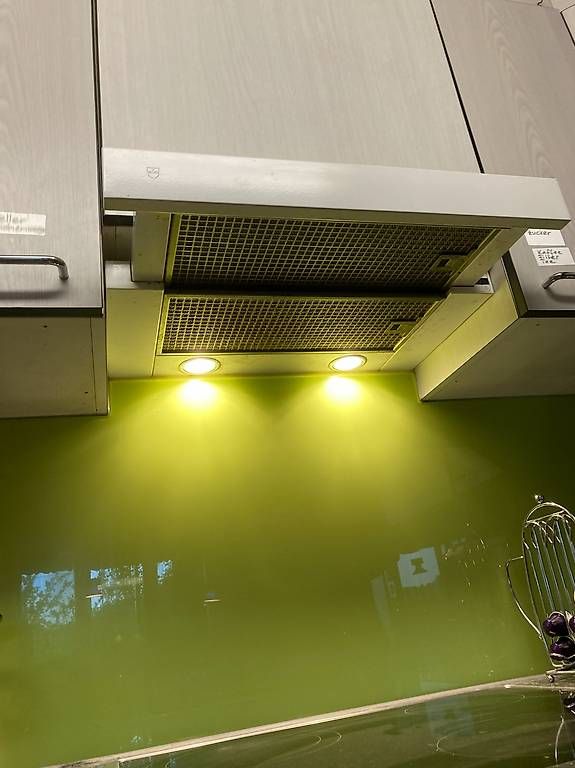 V-Zug Cucine complete: Küche mit Granitabdeckung – Usato da willisau venduto da buddali 1