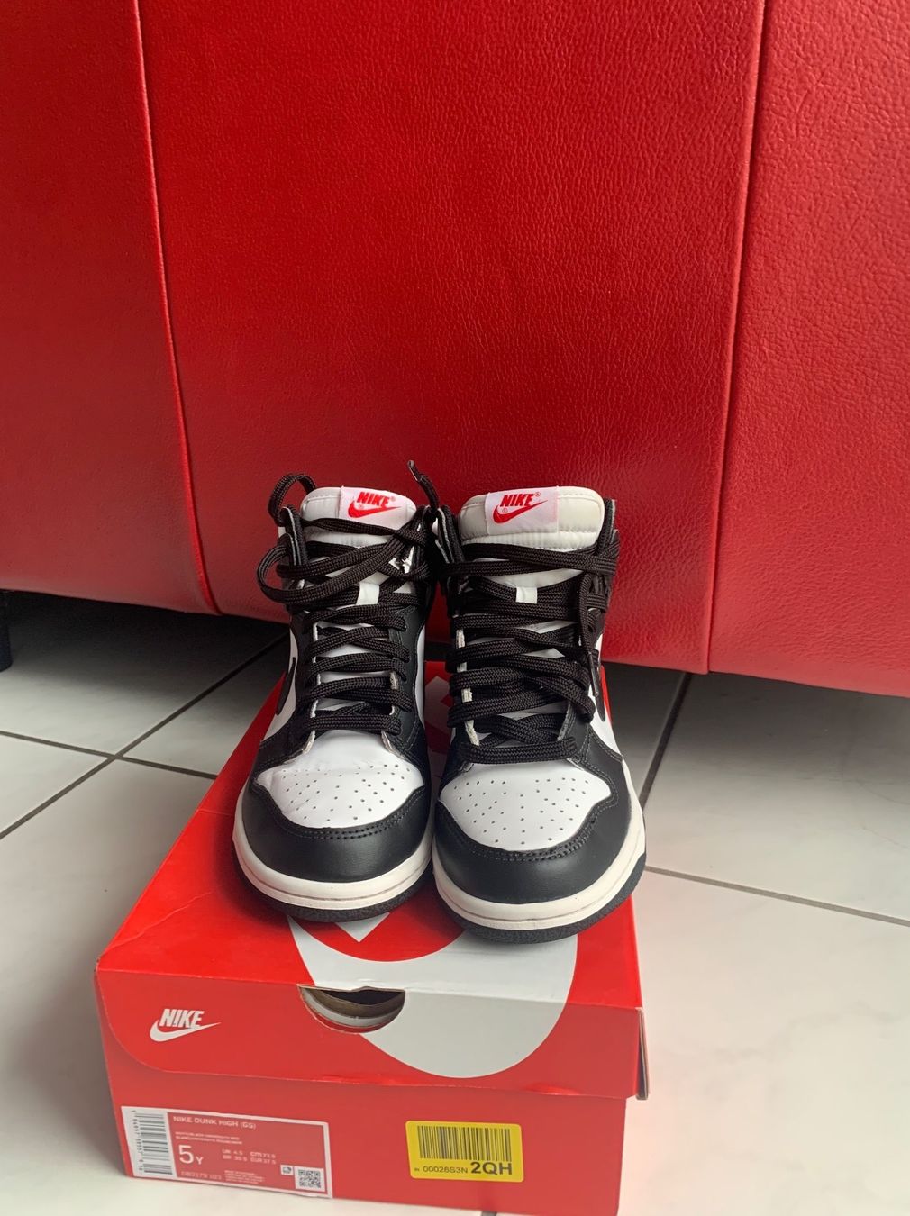 Scarpe da donna: Nike Dunk High Panda schwarz Gr. 37.5 – Usato da Bettlach venduto da valishop 1