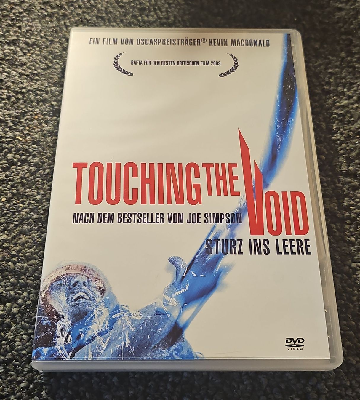 Tutti i DVDs: DVD Touching the Void (23032) – Usato da Ruswil venduto da jan_bxl5