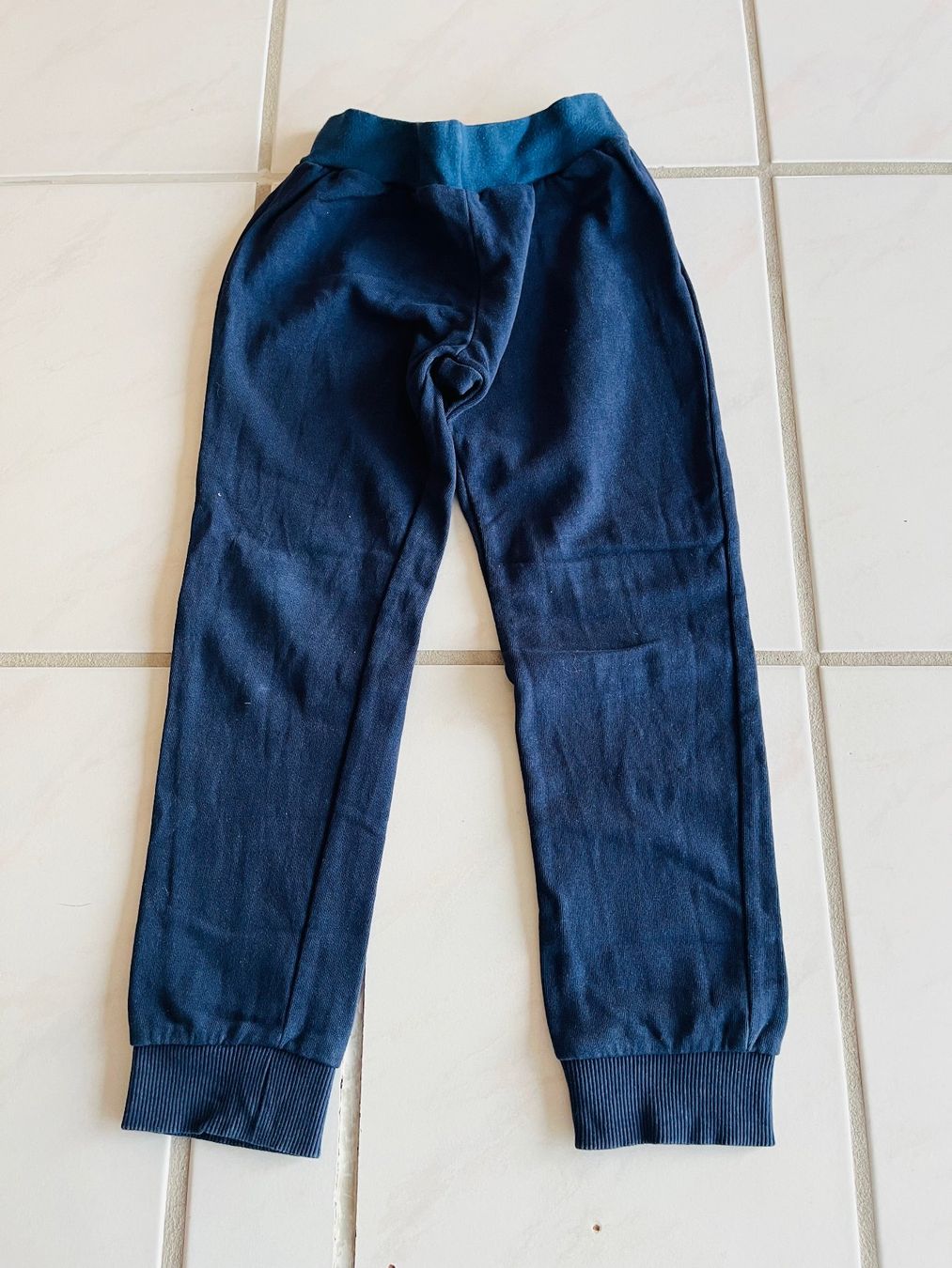 Hosen: 2 x Trainerhose Grösse 110/116 – Gebraucht aus Konolfingen von takkie 1