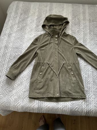 Damen Jacke Zara TRF Khaki Grösse XS guter Zustand .