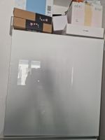 Büroschrank weiss 3-tuerig mit Faechern bis 20 Juli