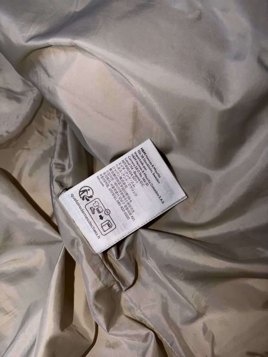 H&M Gilet & Giacche: Wind/Wasserdichtes Puffer Gilet – Usato da Visperterminen venduto da lgresell 4