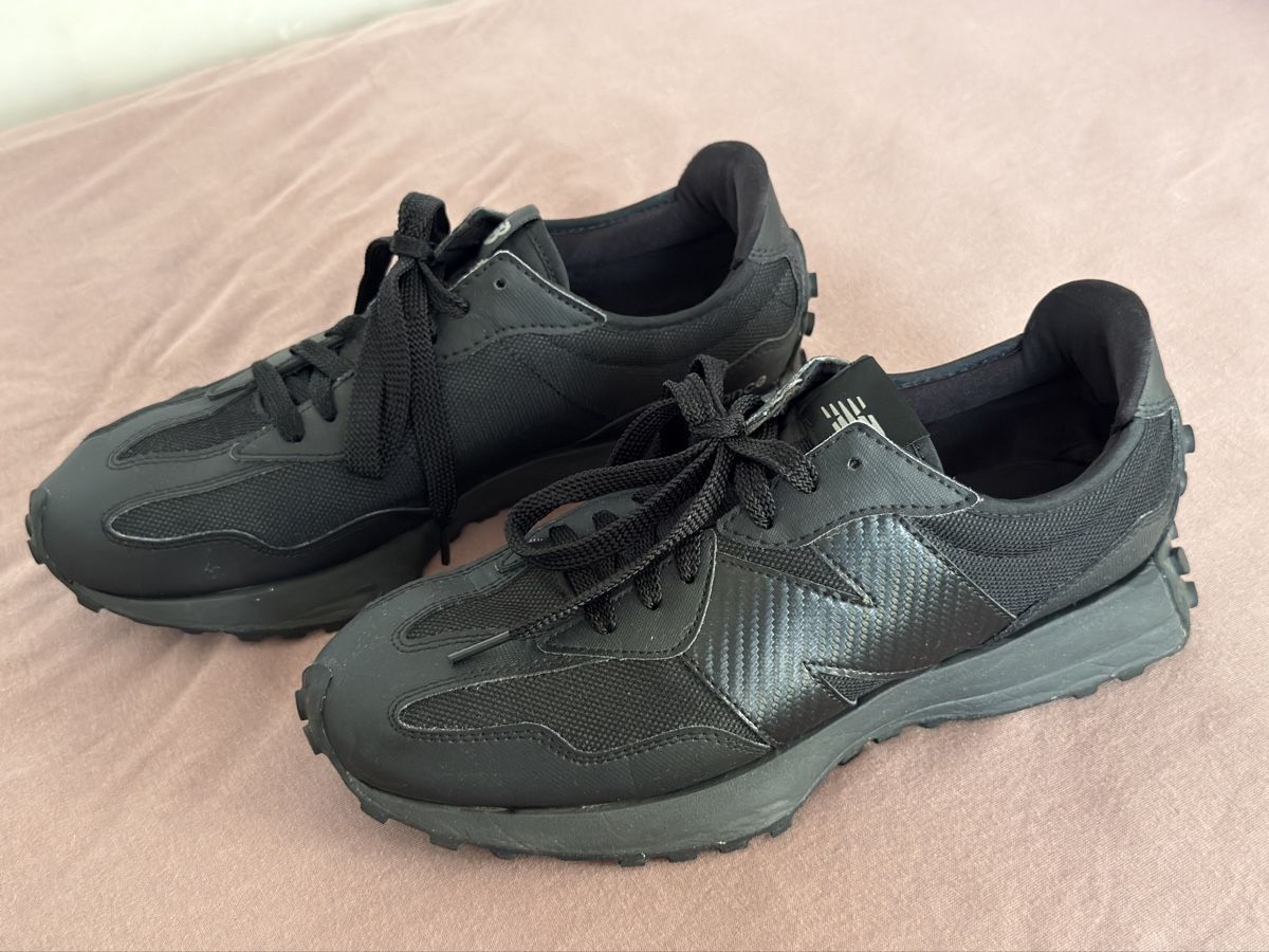 New Balance Herrenschuhe: New Balance 327 Bkack Gr 46.5 – Gebraucht aus Breganzona von chaftab83 1
