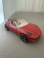 Modellino auto Ferrari California Hot Wheels rosso