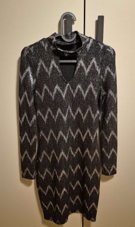 Glitzerndes Partykleid mit Muster von Only - Gr. XS