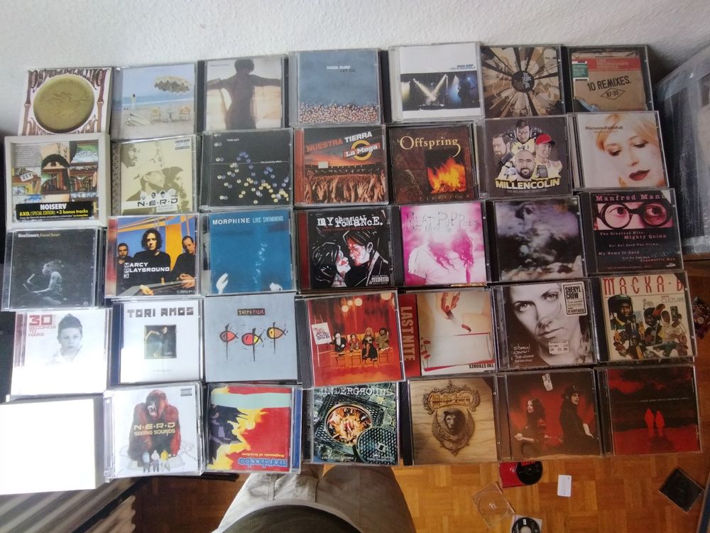 Collection de 350 cd rock, pop, hard rock (Gebraucht) in Neuchâtel für ...