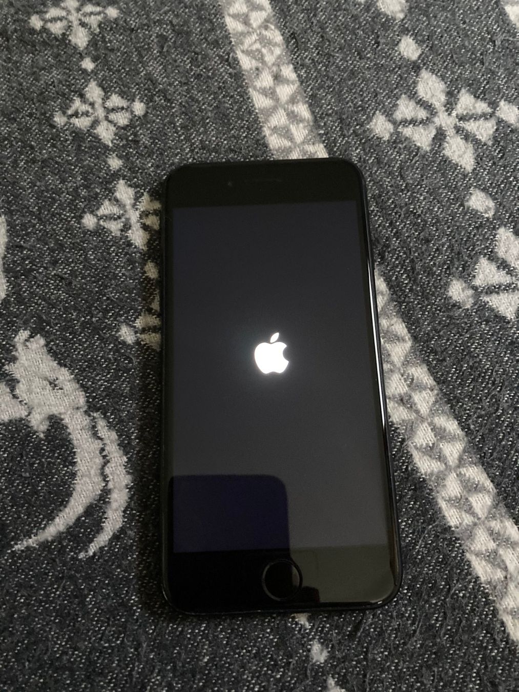 Apple Telefoni cellulari / Smartphones: iPhone SE 2 – Difettoso da Andeer venduto da JDOGG 1
