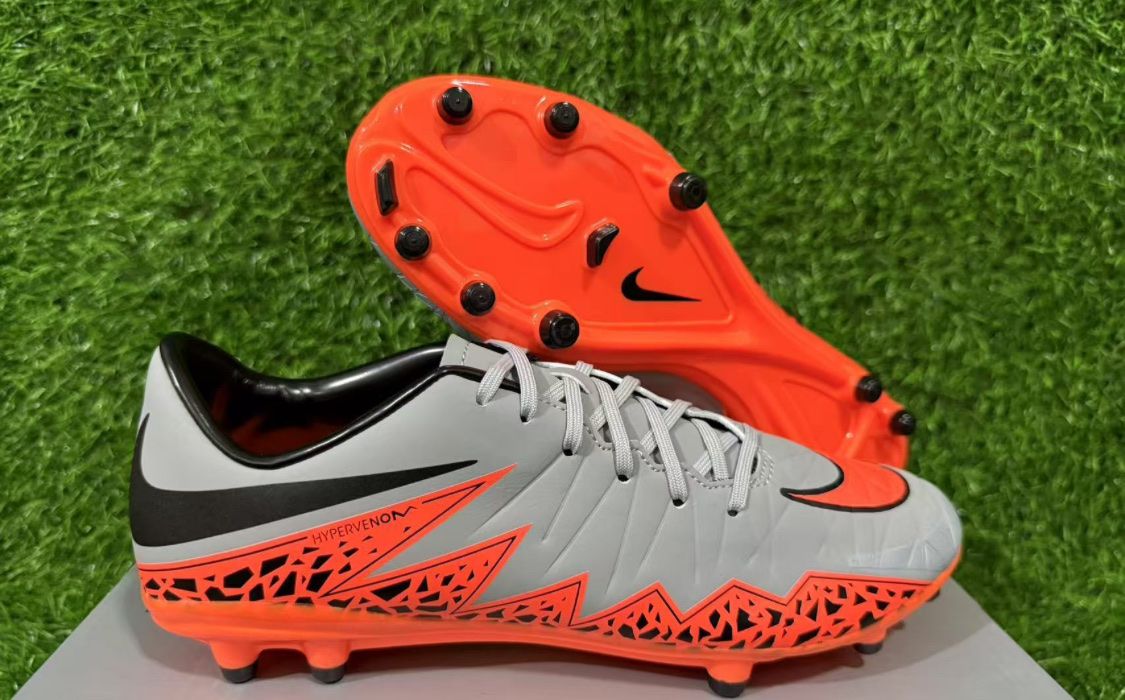 Scarpe da uomo: Nike Hypervenom Phantom II FG Size 44 – Nuovo (secondo la descrizione) da Vevey venduto da kev_5xk2 4