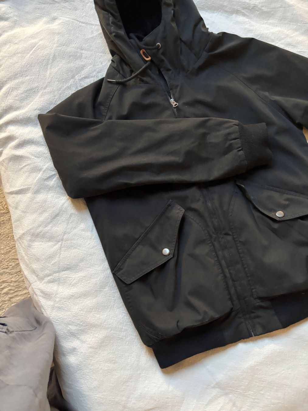 Volcom Jacken: Veste pour ado Volcom taille S noir – Gebraucht aus Meinier von borisaellen01 1