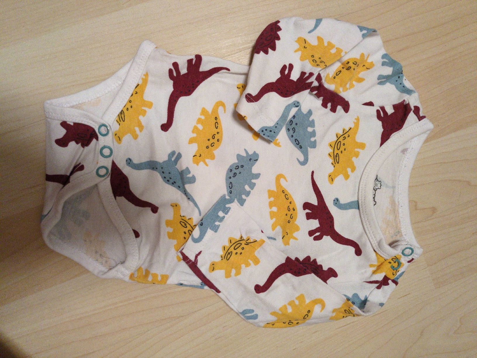 Lotti & Set di vestiti: dino Body – Usato da Lengnau Ag venduto da Mona_03