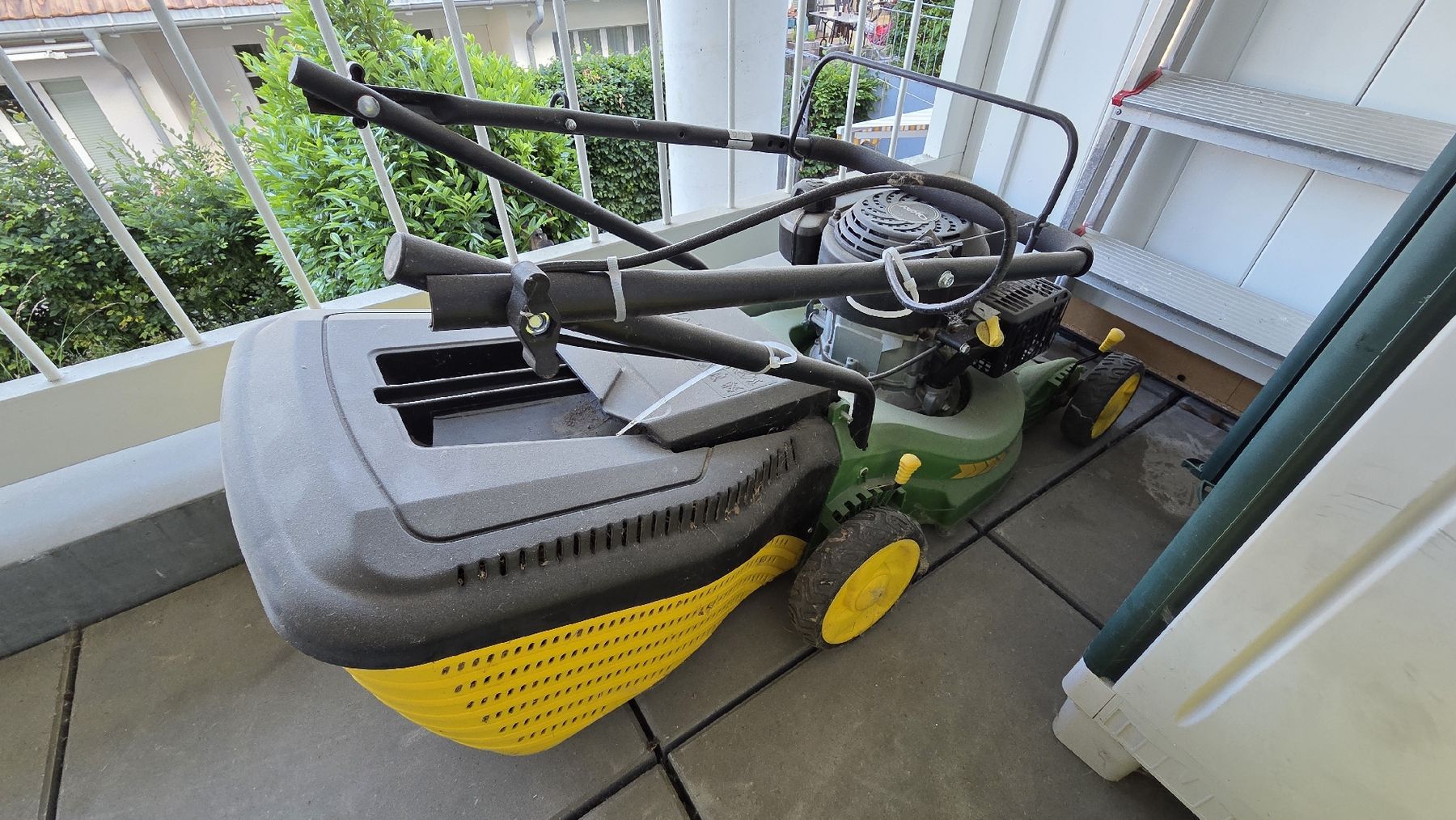 Tagliaerba: Rasenmäher/ lawnmower – Usato da Düdingen venduto da fractale