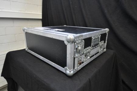 Flightcase zu Chamsys MQ50