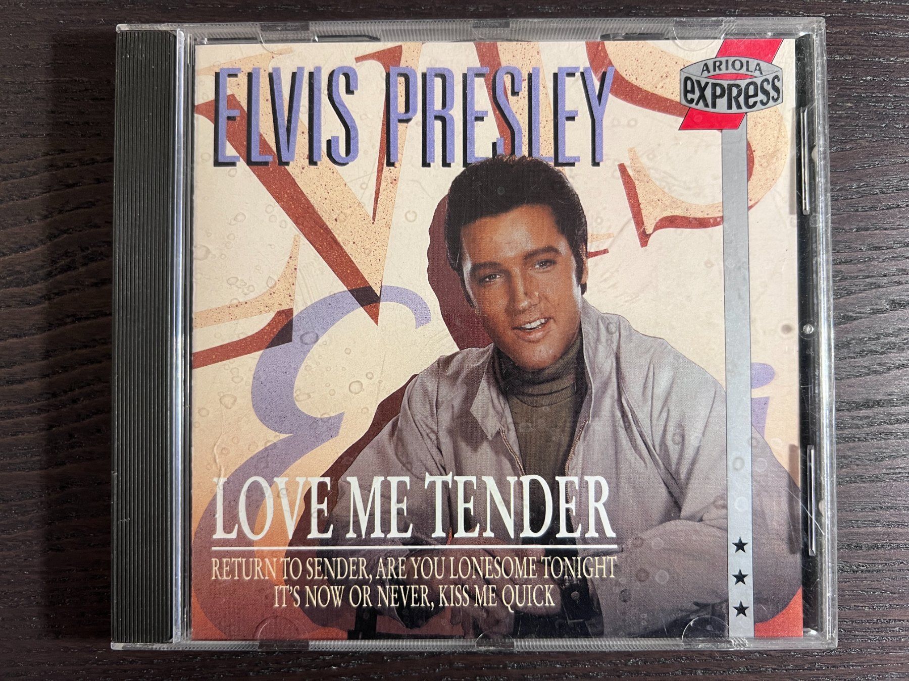 CD: Elvis Presley - Love me Tender – Usato da Zürich venduto da MusikFreunde