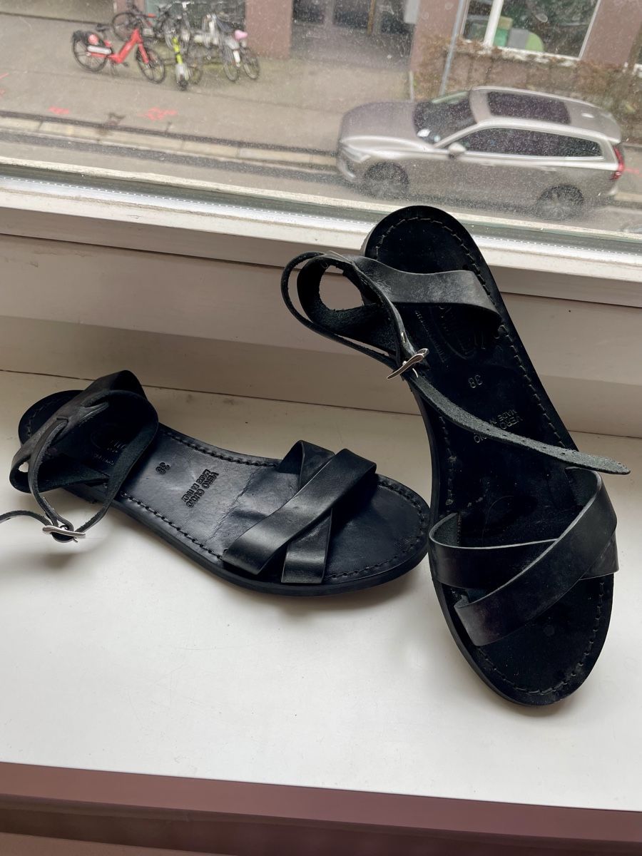Scarpe da uomo: Echtleder Sandalen, schwarz, Grösse 38 – Usato da Zürich venduto da Carlajimena 4