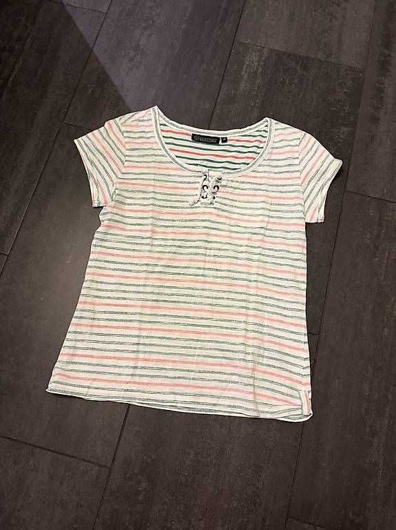 T-shirt: T-Shirt gestreift / Grösse: M – Usato da St. Niklausen LU venduto da Sundy01