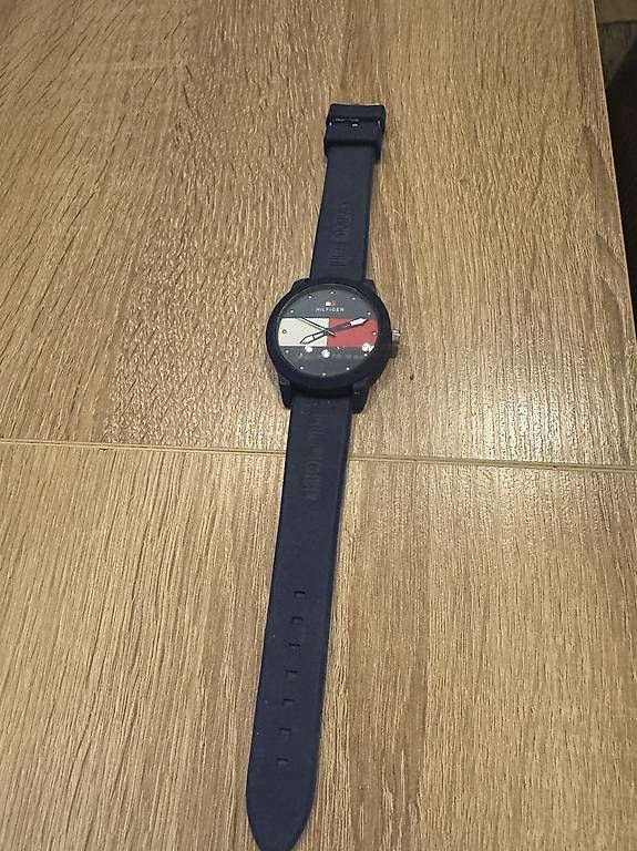 Orologi: montre - tommy hilfiger – Usato da Collombey venduto da hen_22zg