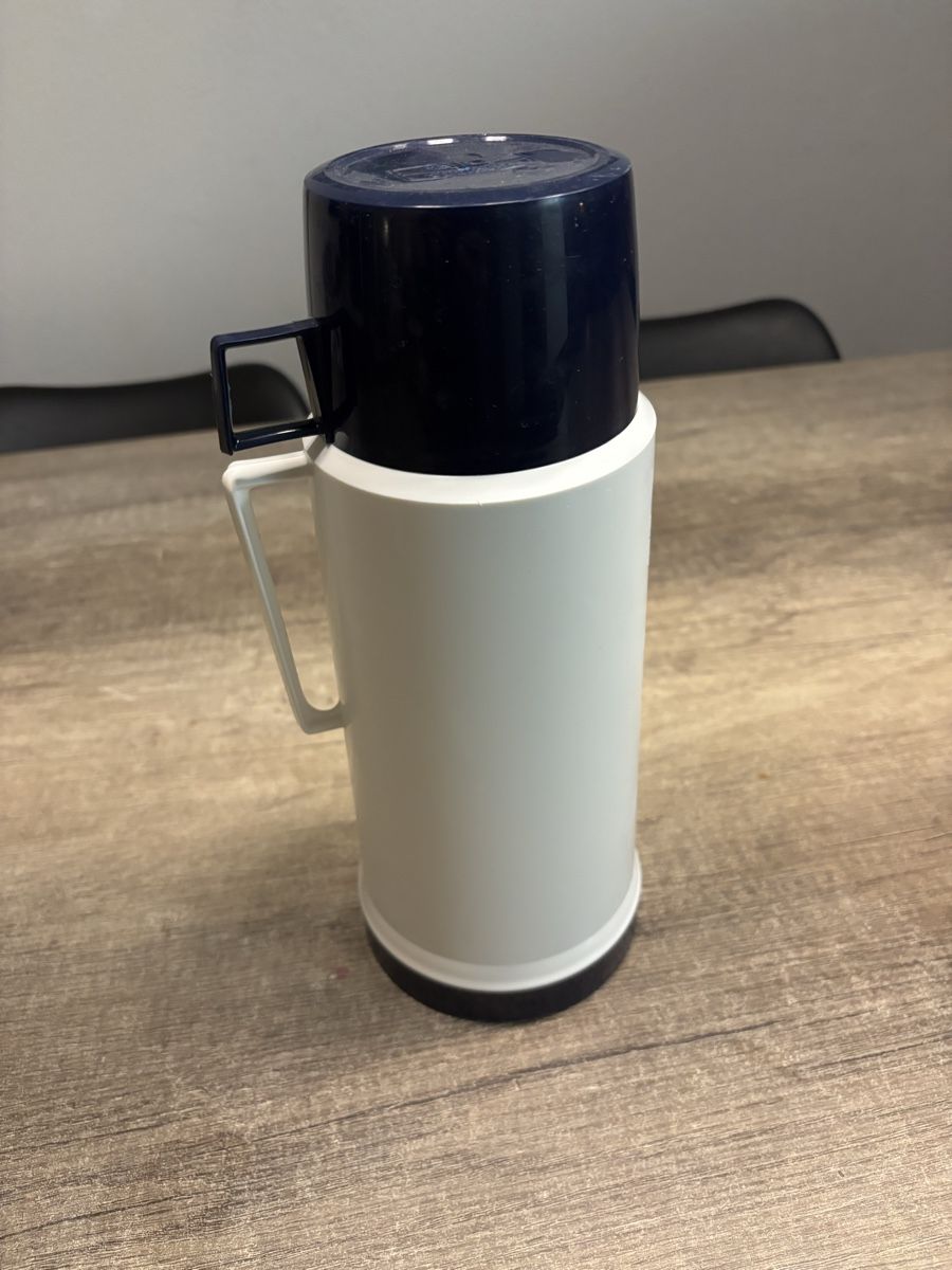 Teiere: Thermoskanne / Thermoskrug 1 Liter – Nuovo (secondo la descrizione) da Wimmis venduto da Soccerfanshop