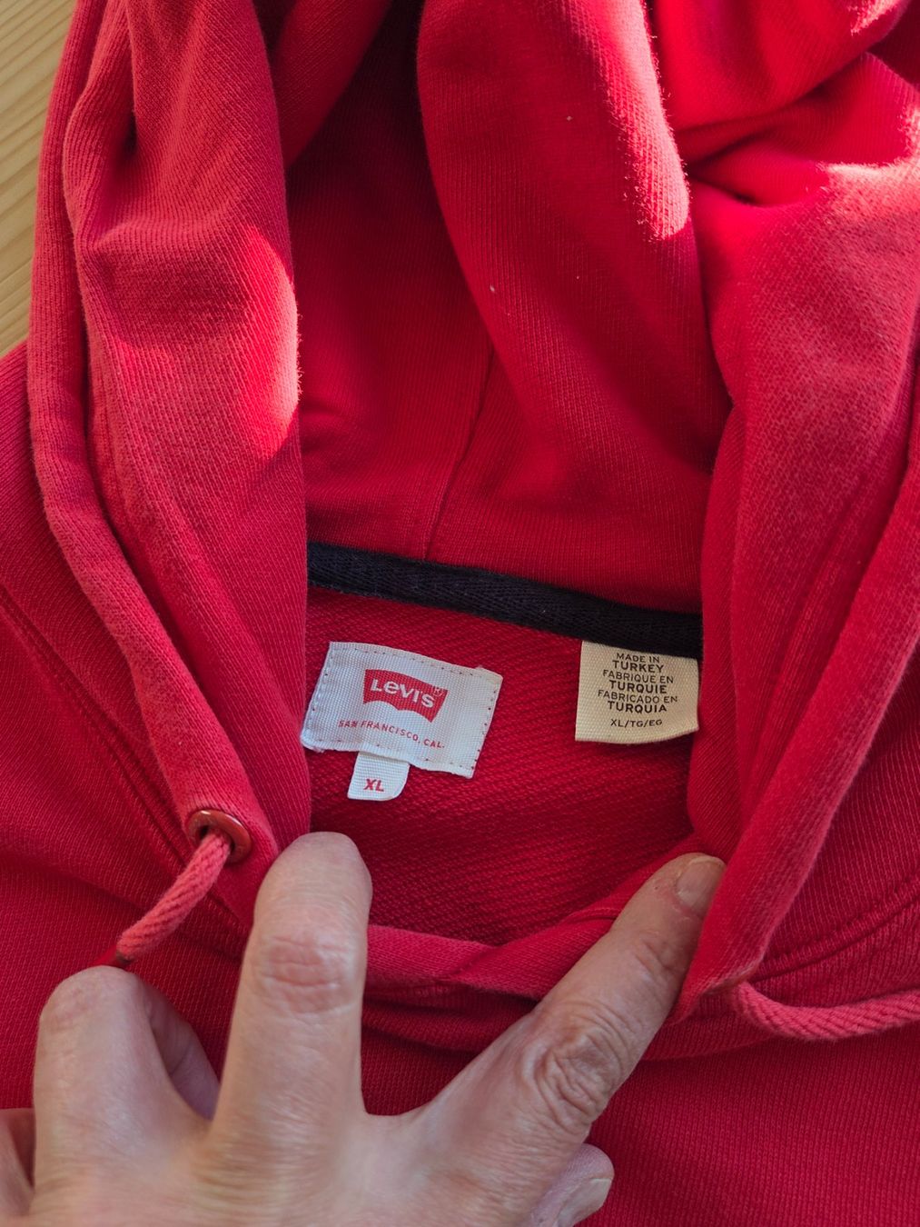 Levi's Maglioni & Felpe: Levis Hoodie, XL/XXL – Usato da Liestal venduto da ITOlio 1
