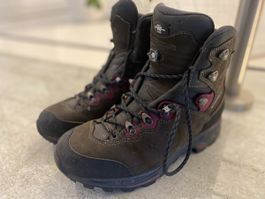 Lowa Wandernschuhe Gr 40