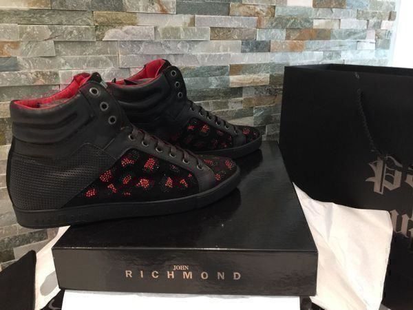 Scarpe da uomo: JOHN RICHMOND Sneakers Echtes Leder Schw – Nuovo e nell'imballaggio originale da Pratteln venduto da Rbubi 3