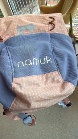 Kinder Rucksack Namuk rosa blau gebrauchter Zustand