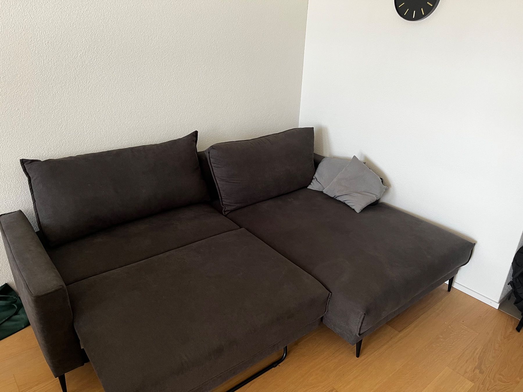 Conforama Sofas: Eck-/Schlafsofa dunkelgrau in gutem Zustand – Gebraucht aus Zürich von DomGR 1