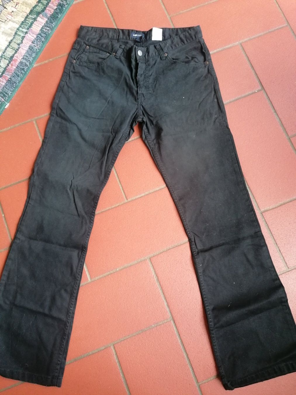 H&M Jeans: Jeans Mann schwarz h&m 33/34 – Usato da Bedigliora venduto da Dolcezza0 2