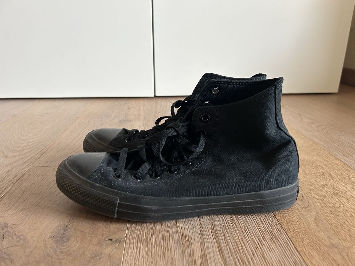 Converse Scarpe da uomo: Converse schwarz – Nuovo (secondo la descrizione) da Auslikon venduto da Trollkjerring 1