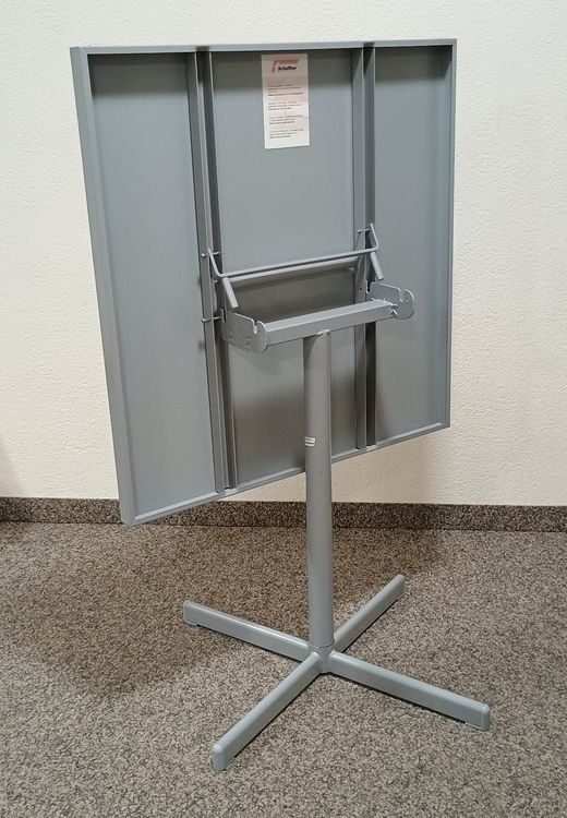 Schaffner Tische: Schaffner Metall-Tisch Alu-Silber – Gebraucht aus Hünenberg See von Renatus5 1