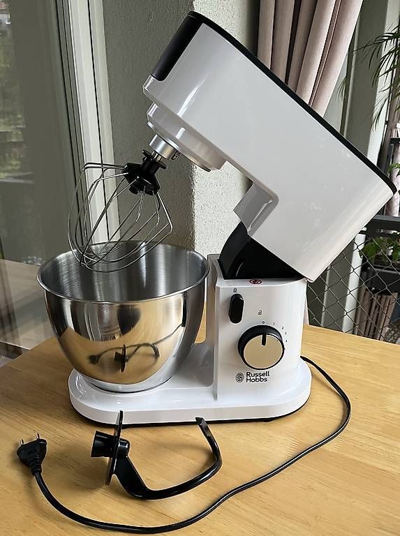 Küchengeräte: Russel Hobbs Küchenmaschine  – Gebraucht aus Basel von kar_c52p
