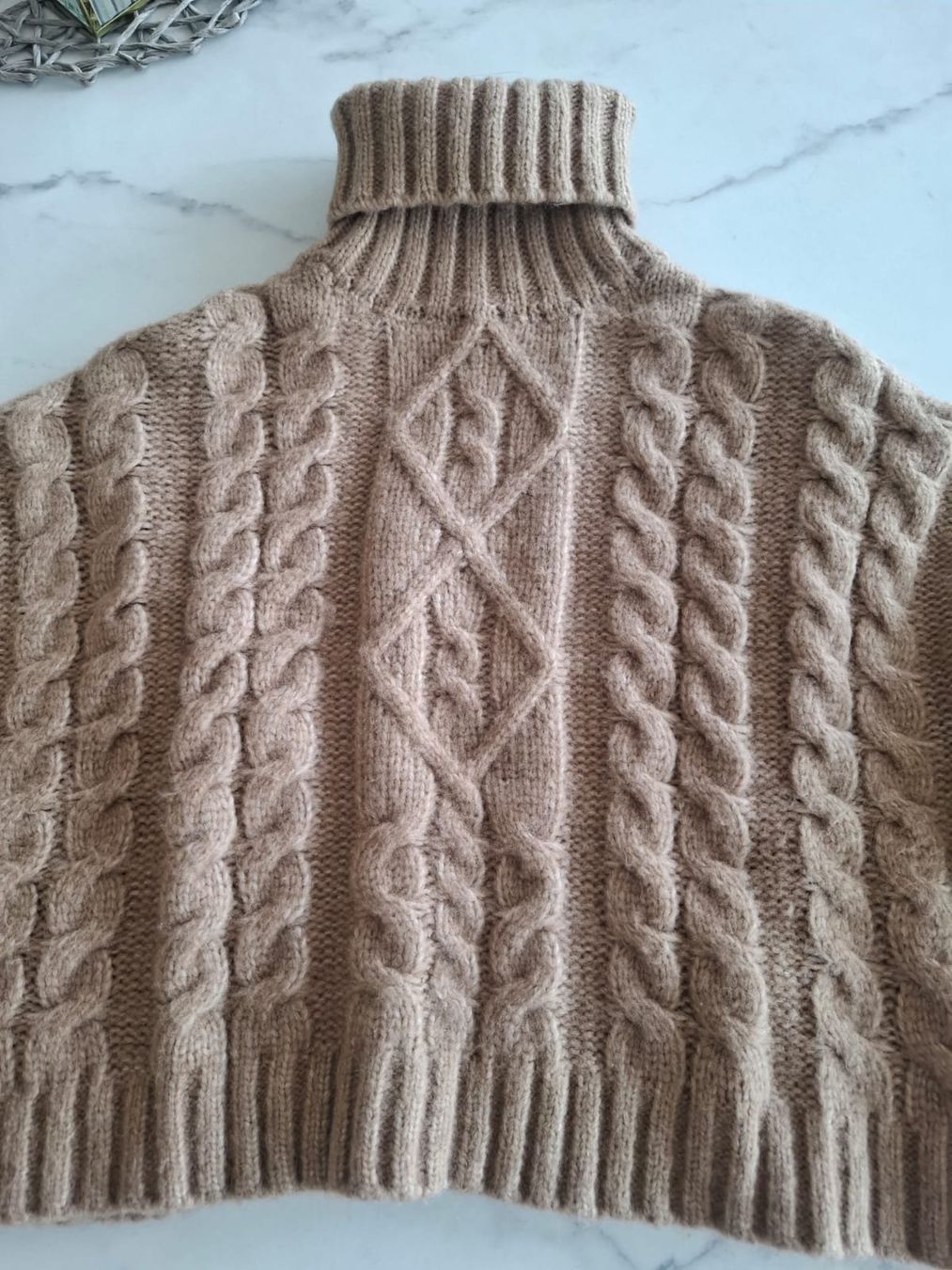 Bershka Maglioni & Felpe: Bershka Rollkragenpullover, Crop, Gr. S – Usato da Massagno venduto da Michaela.F 1