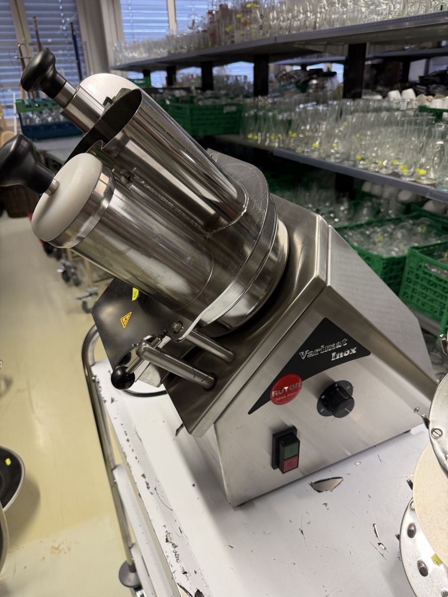 Elettrodomestici da cucina: Rotor Gemüseschneider  RG12  – Usato da Niederwangen BE venduto da HasGastrobedarf