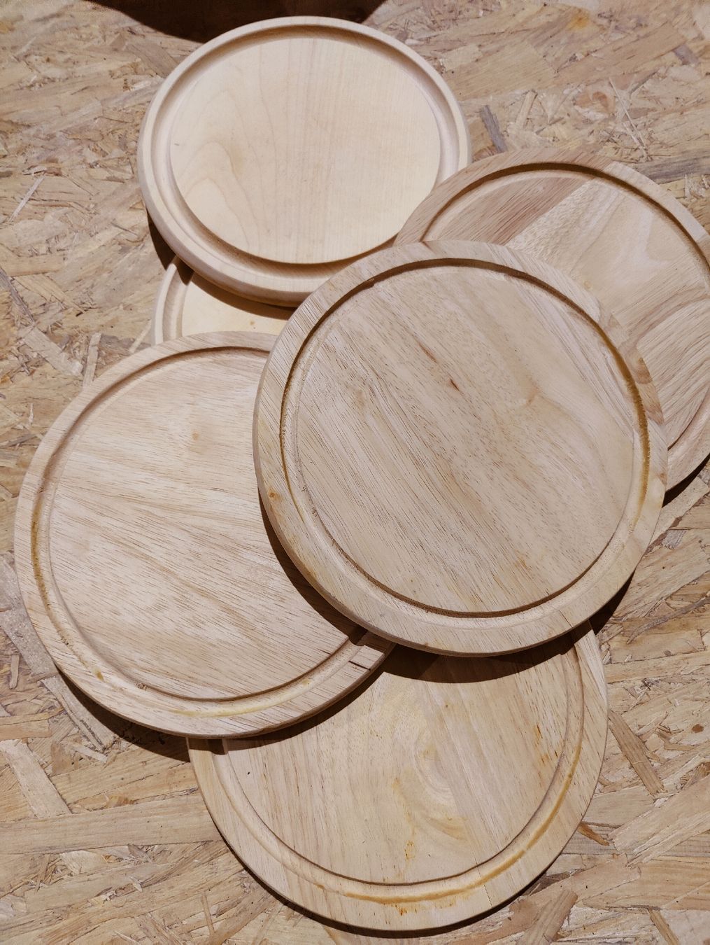 Articoli in legno: Frühstücks-bretter 6 Stück – Nuovo (secondo la descrizione) da Menznau venduto da jul_l5bd 2